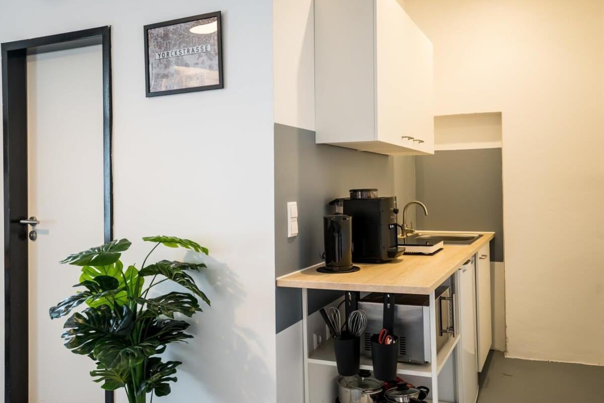 Shabby Chic Plus Self Checkin Plus Free Street Parking Berlín Exterior foto